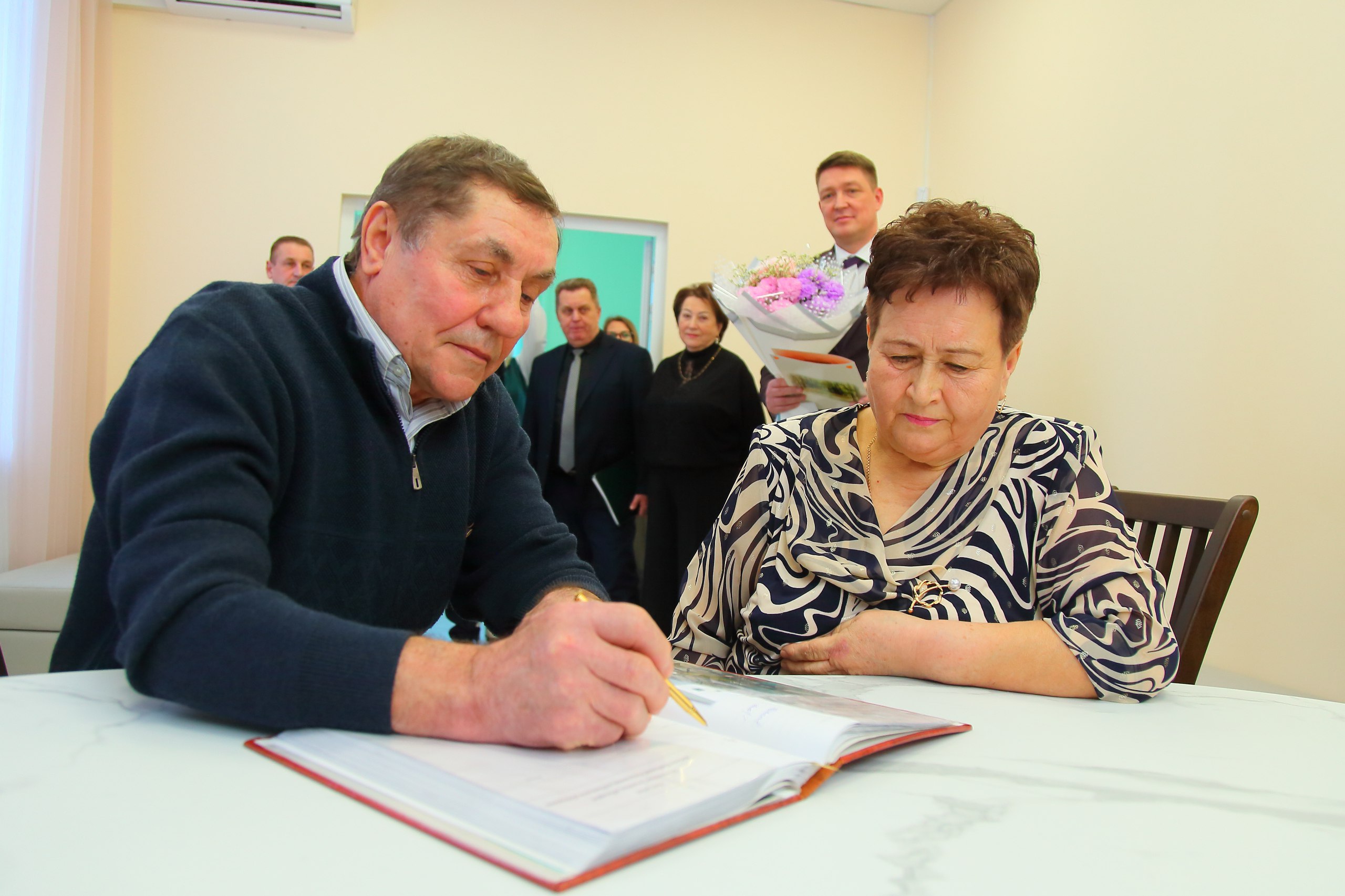 Молодожены Земетчинского района могут заключить брак в обновленном отделе ЗАГС