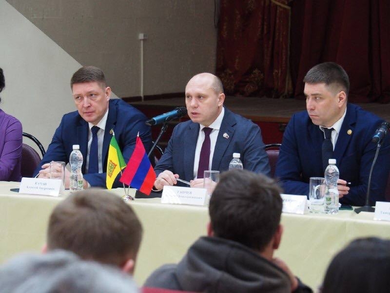 Уровень социальной интеграции харьковчан в Пензе оценила делегация из Харьковской области Уровень социальной интеграции харьковчан в Пензе оценила делегация из Харьковской области