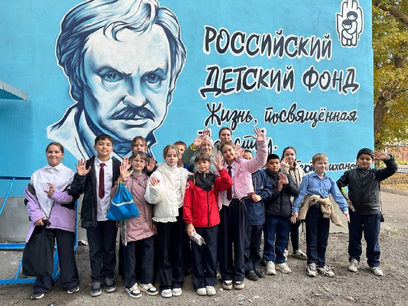 В честь отца-основателя Российского детского фонда Альберта Лиханова в Пензе установлен арт-объект В честь отца-основателя Российского детского фонда Альберта Лиханова в Пензе установлен арт-объект