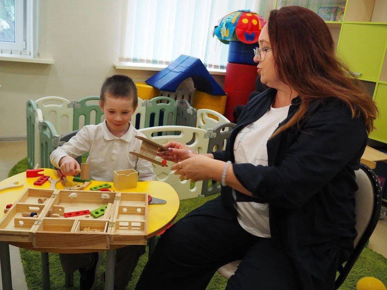 Более 50% слушателей Школы приёмных родителей забрали детей в семью Более 50% слушателей Школы приёмных родителей забрали детей в семью