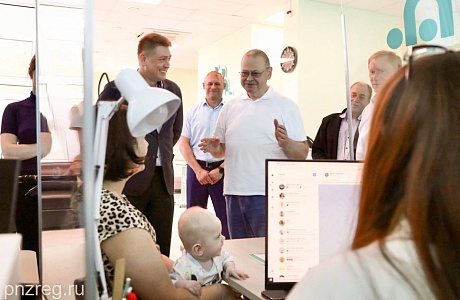 Созданные в Земетчино Семейный МФЦ и зал бракосочетаний представлены главе региона Созданные в Земетчино Семейный МФЦ и зал бракосочетаний представлены главе региона