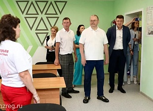 Олег Мельниченко осмотрел после капитального ремонта Мокшанский многопрофильный техникум Олег Мельниченко осмотрел после капитального ремонта Мокшанский многопрофильный техникум