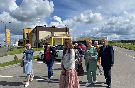 Общественный совет посетил инклюзивное поместье поставщика соцуслуг – НКО «Квартал Луи» Общественный совет посетил инклюзивное поместье поставщика соцуслуг – НКО «Квартал Луи»