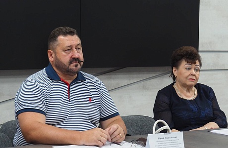 Реализацию мероприятий нацпроектов «Кадры» и «Семья» за I полугодие 2025 года обсудили члены Общественного совета при Минтруде области